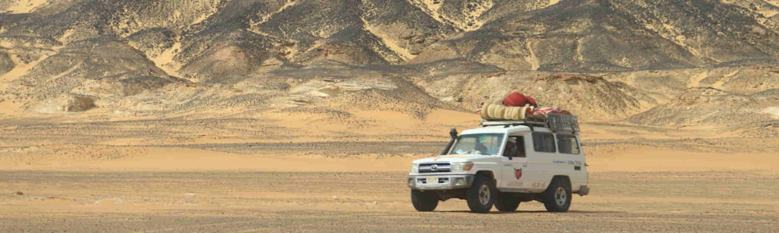 Yasser Tours' car in the Egyptian desert